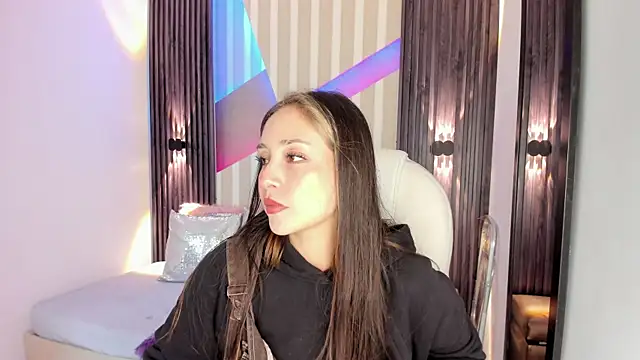 emily layton online show from 10/08/25, 02:29