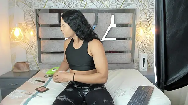 Alison Chan  online show from 04/08/26, 10:11