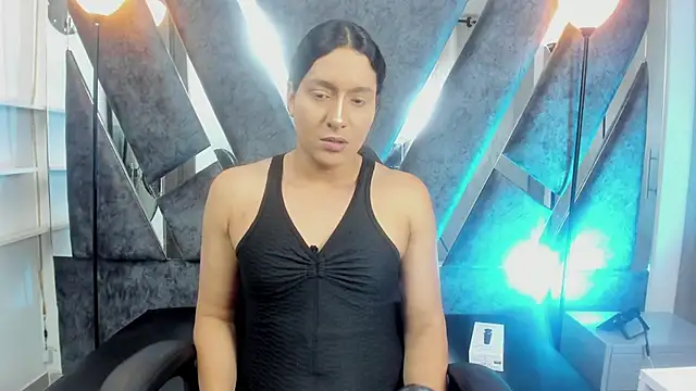 Alison Chan  online show from 10/06/25, 03:35