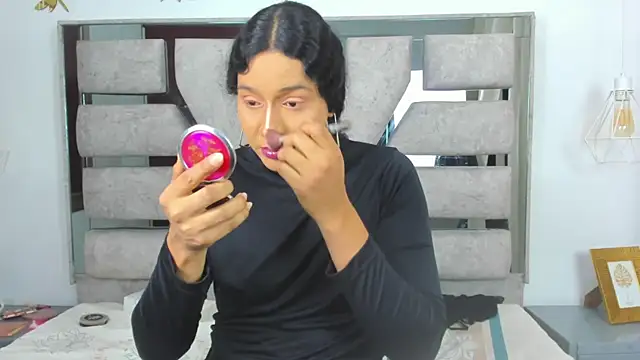 Alison Chan  online show from 12/01/25, 03:46