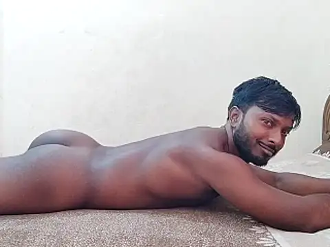 HunkyAriyan online show from 04/01/26, 07:31