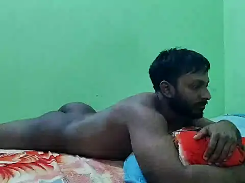 Snapshot of HunkyAriyan chatting on 09/11/25, 10:26 HunkyAriyan online show from 09/11/25, 10:26