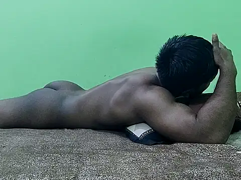 Snapshot of HunkyAriyan chatting on 09/25/25, 07:53 HunkyAriyan online show from 09/25/25, 07:53