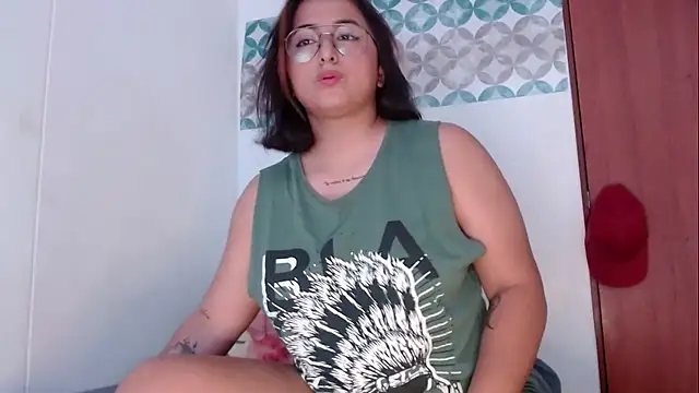 Aria smith01 online show from 11/30/25, 02:18