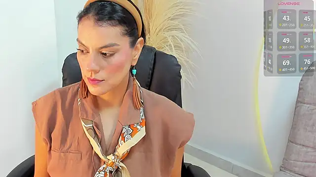 Snapshot of Ada_Monroe10 chatting on 10/21/25, 01:32 Ada Monroe10 online show from 10/21/25, 01:32