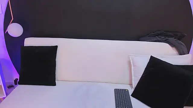 Ada Monroe10 online show from 03/19/26, 01:55