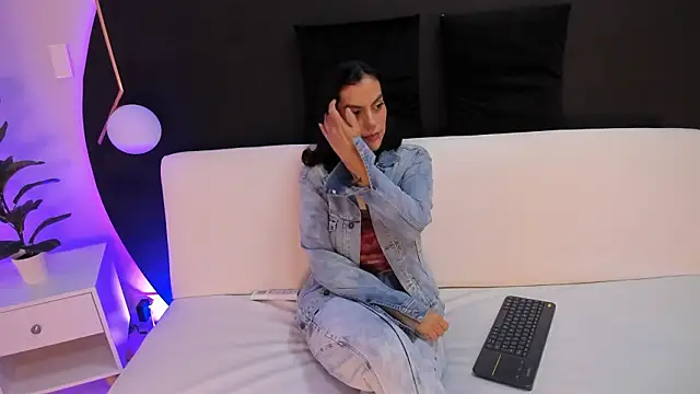 Ada Monroe10 online show from 03/05/26, 01:51