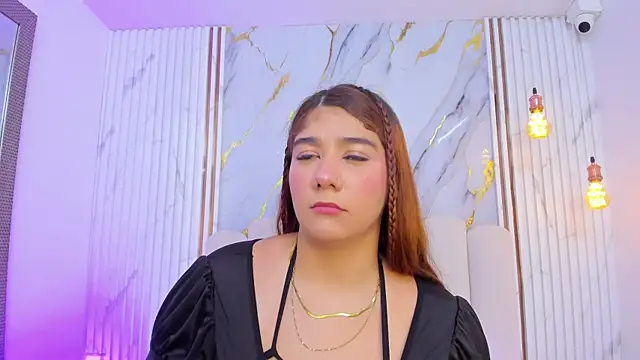 tifanyhills  online show from 04/14/26, 08:03