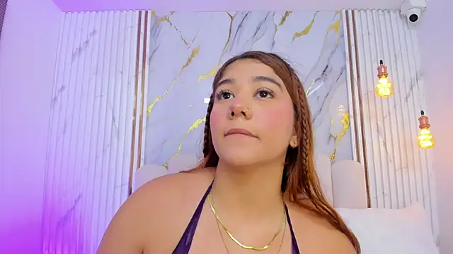 tifanyhills  online show from 04/15/26, 08:31