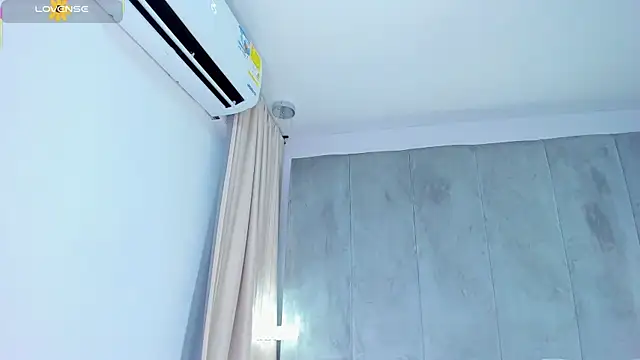 tifanyhills  online show from 02/21/26, 09:06