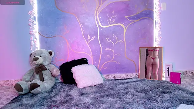 RileySkye online show from 05/02/26, 06:57