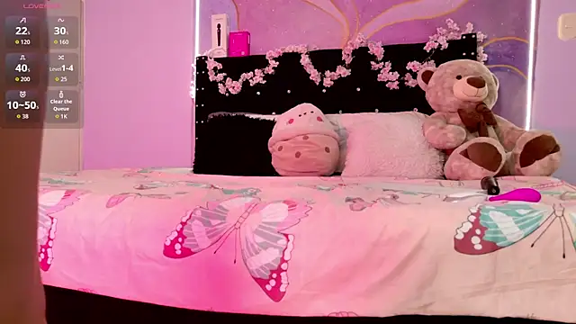 RileySkye online show from 04/27/26, 06:50