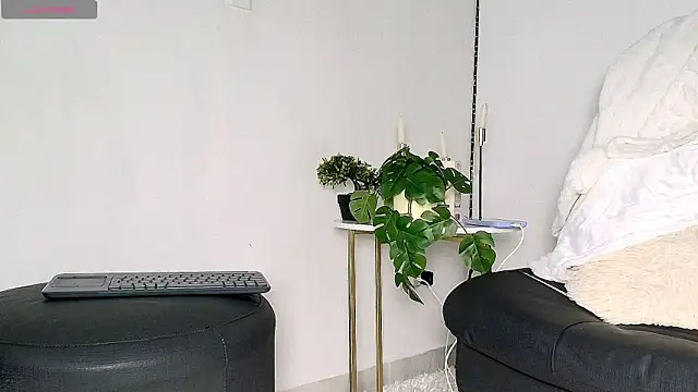 Alba Olimpo online show from 04/25/26, 05:21