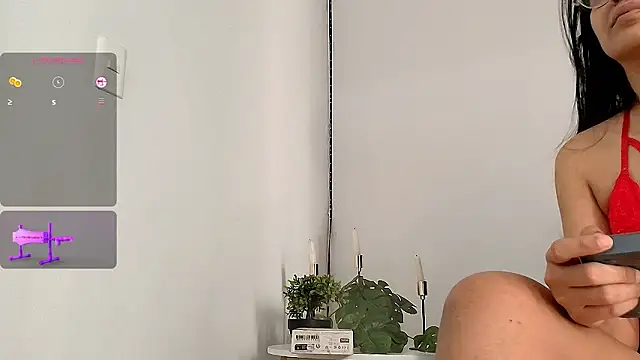 Snapshot of Alba_Olimpo chatting on 02/25/26, 05:13 Alba Olimpo online show from 02/25/26, 05:13