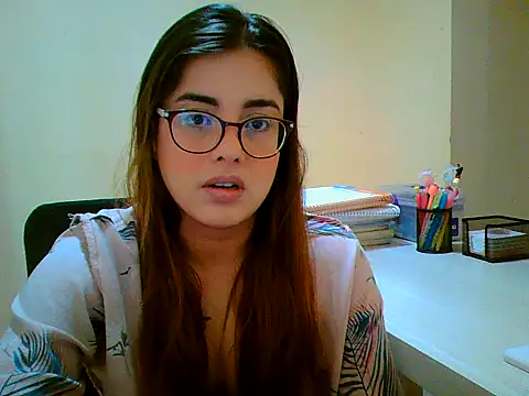 Snapshot of maliamiller chatting on 10/11/25, 05:08 maliamiller online show from 10/11/25, 05:08