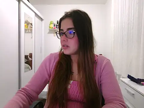maliamiller online show from 05/29/26, 09:04