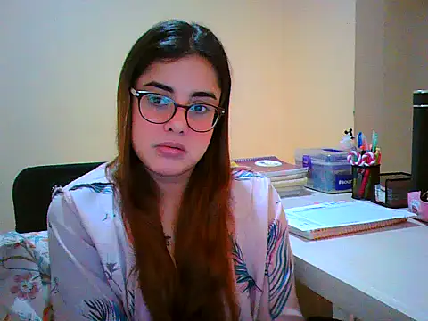 maliamiller online show from 11/02/25, 06:18