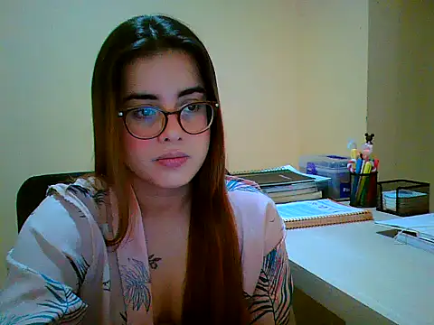 Snapshot of maliamiller chatting on 09/12/25, 09:36 maliamiller online show from 09/12/25, 09:36