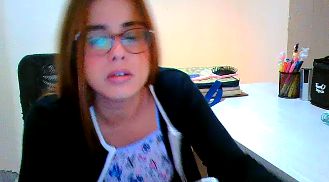 Snapshot of maliamiller chatting on 03/22/25, 05:28 maliamiller online show from 03/22/25, 05:28