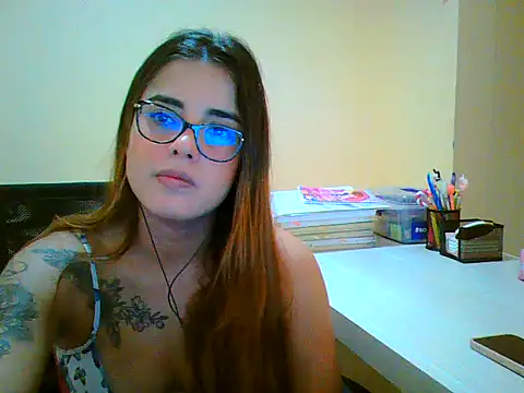 maliamiller online show from 02/07/26, 02:25