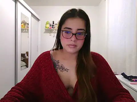 Snapshot of maliamiller chatting on 06/02/26, 08:31 maliamiller online show from 06/02/26, 08:31