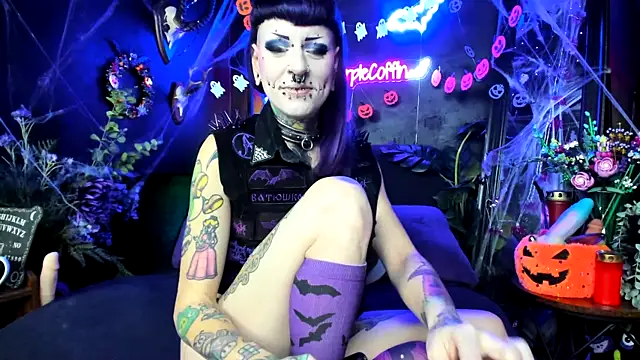 Purple Coffin666 online show from 11/05/25, 10:51