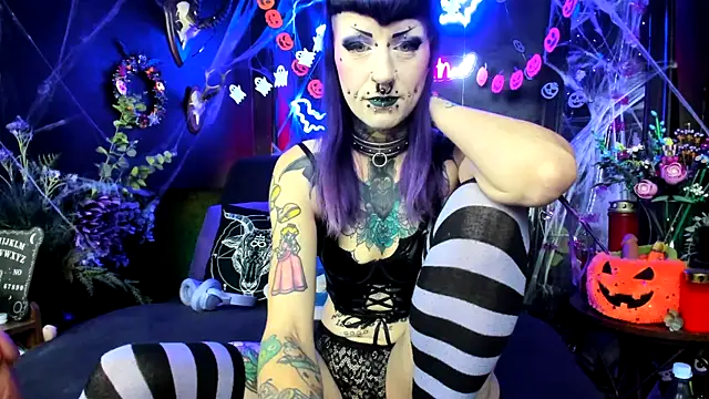 Purple Coffin666 online show from 10/28/25, 10:58