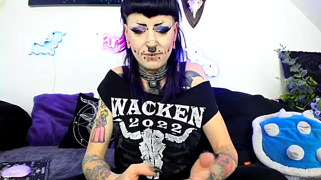 Snapshot of Purple_Coffin666 chatting on 05/02/26, 12:54 Purple Coffin666 online show from 05/02/26, 12:54