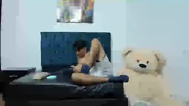 AXEL AND THOMAS online show from 12/03/24, 01:27