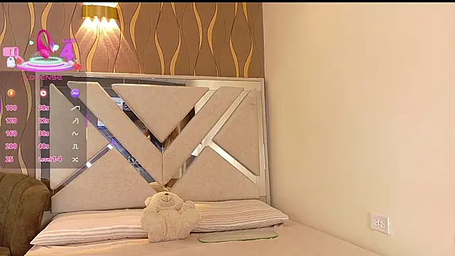 vanessa guzman2 online show from 09/14/25, 01:22