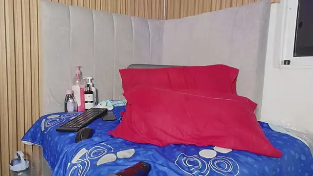 celeste jhons online show from 04/07/26, 10:44