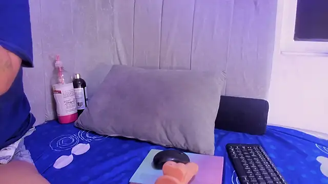 celeste jhons online show from 11/03/25, 08:12