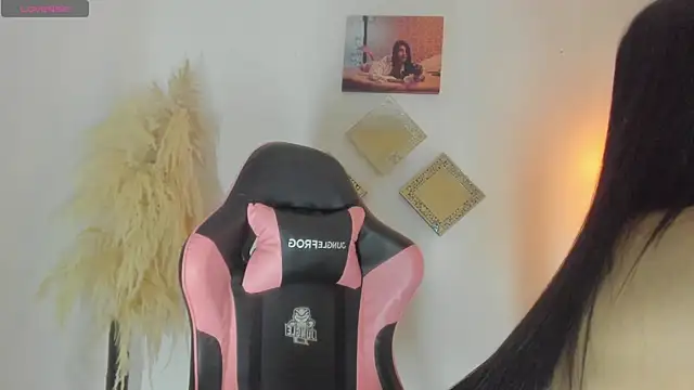 kattadoll online show from 04/11/26, 12:07