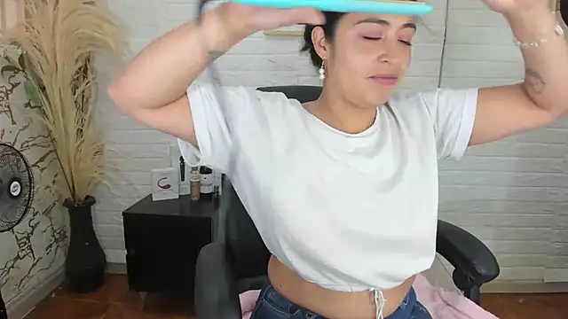 Aisha 09 online show from 02/13/25, 02:20