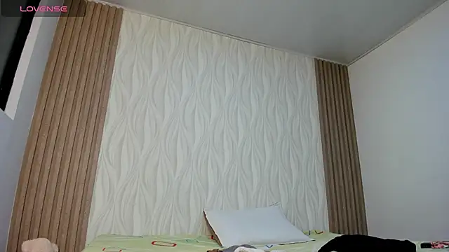  ashleymiller online show from 04/28/26, 05:06