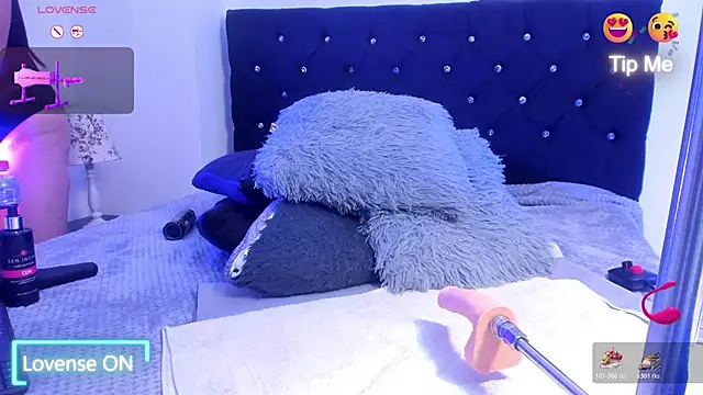 FelinaJohnson online show from 12/14/25, 02:55