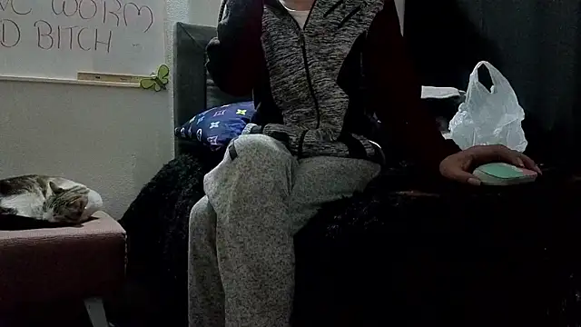 Snapshot of DOMINANT_TEACHER_KAROL chatting on 11/25/25, 10:10 DOMINANT TEACHER KAROL online show from 11/25/25, 10:10