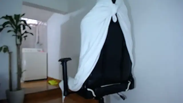 diamond black00 online show from 03/05/25, 09:26