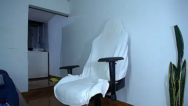 diamond black00 online show from 11/15/25, 12:47