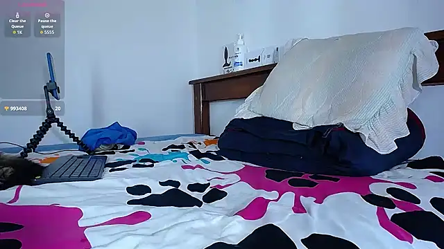 diamond black00 online show from 04/04/26, 09:54