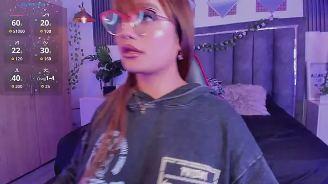 isabela fox online show from 10/21/25, 09:47