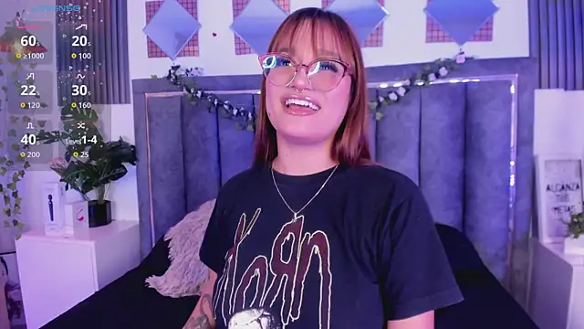 isabela fox online show from 10/16/25, 09:45