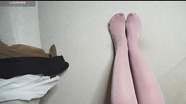 Yourlittledemon online show from 12/25/24, 03:38