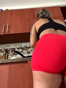 Snapshot of doll_celeste20 chatting on 09/18/25, 01:47 doll celeste20 online show from 09/18/25, 01:47