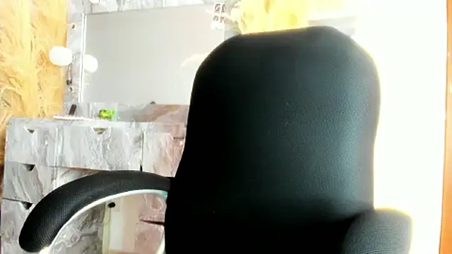 Snapshot of doll_celeste20 chatting on 03/29/26, 05:36 doll celeste20 online show from 03/29/26, 05:36