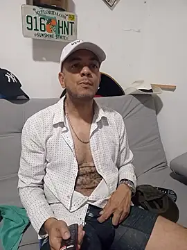 latinmartin73 online show from 11/11/25, 12:38