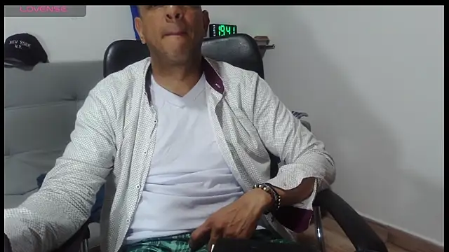 latinmartin73 online show from 03/26/26, 12:42