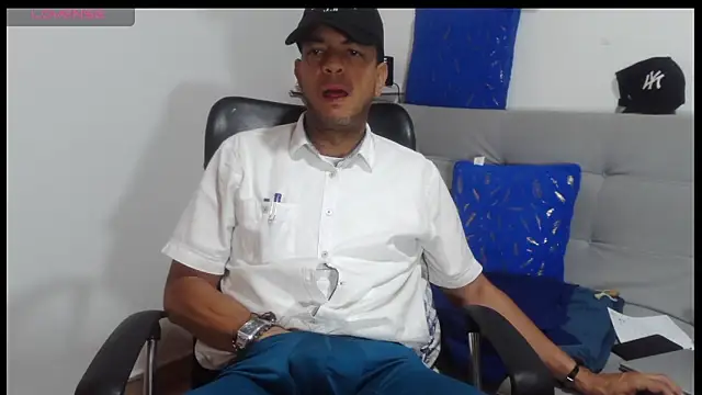 latinmartin73 online show from 04/11/26, 01:59