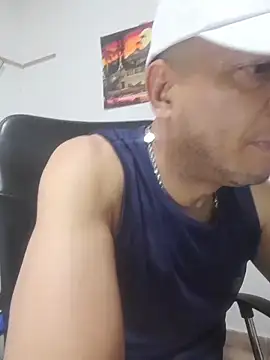 latinmartin73 online show from 11/18/25, 08:01