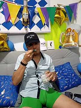 latinmartin73 online show from 10/03/25, 12:14